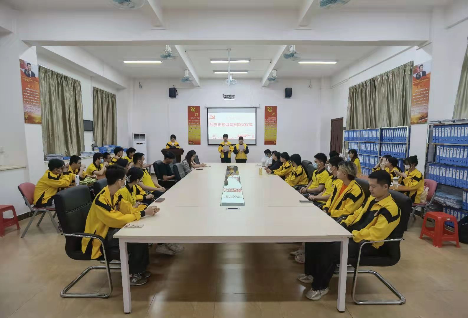 图为颁奖仪式现场.jpg