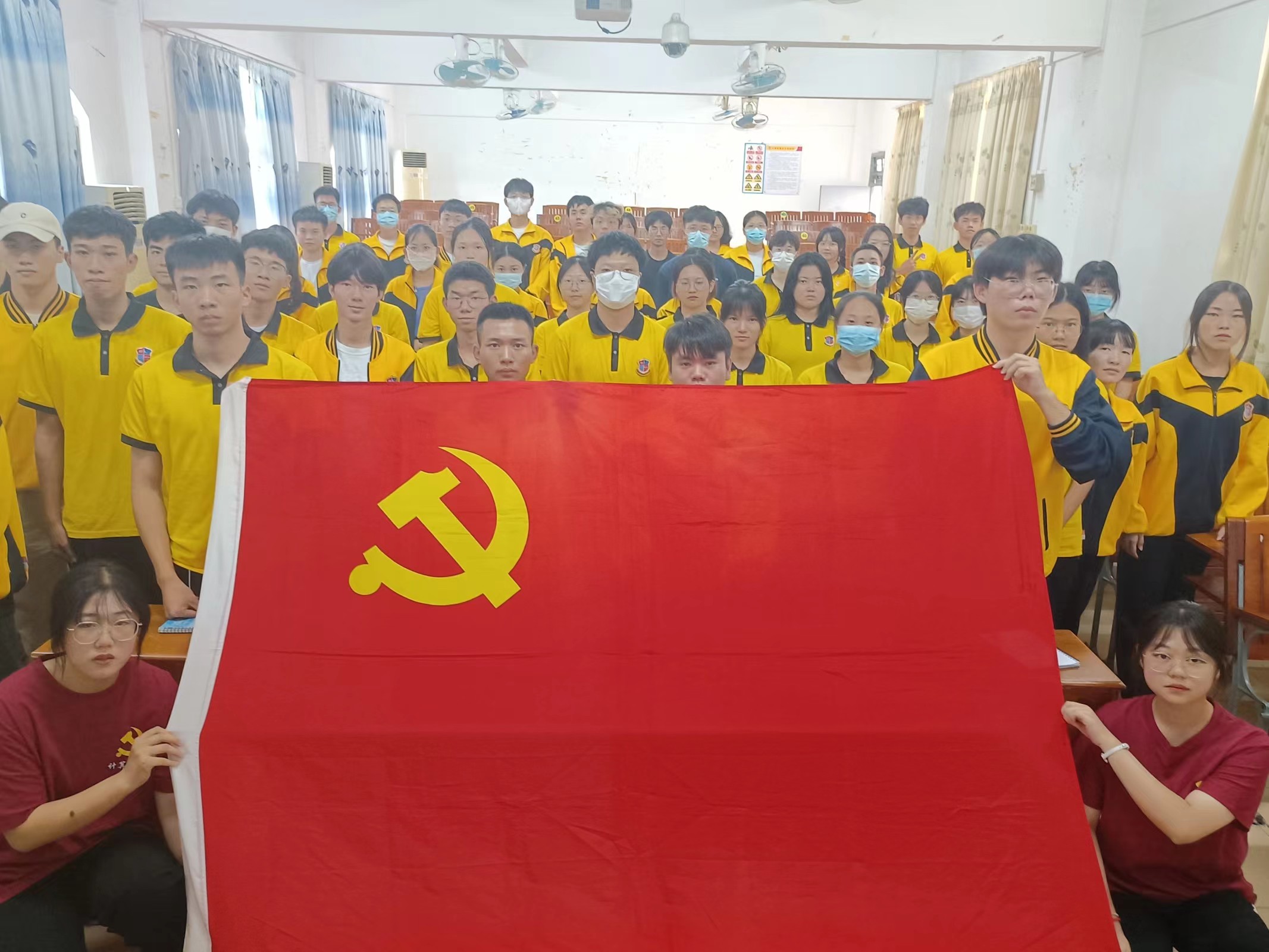 图为现场合照.jpg